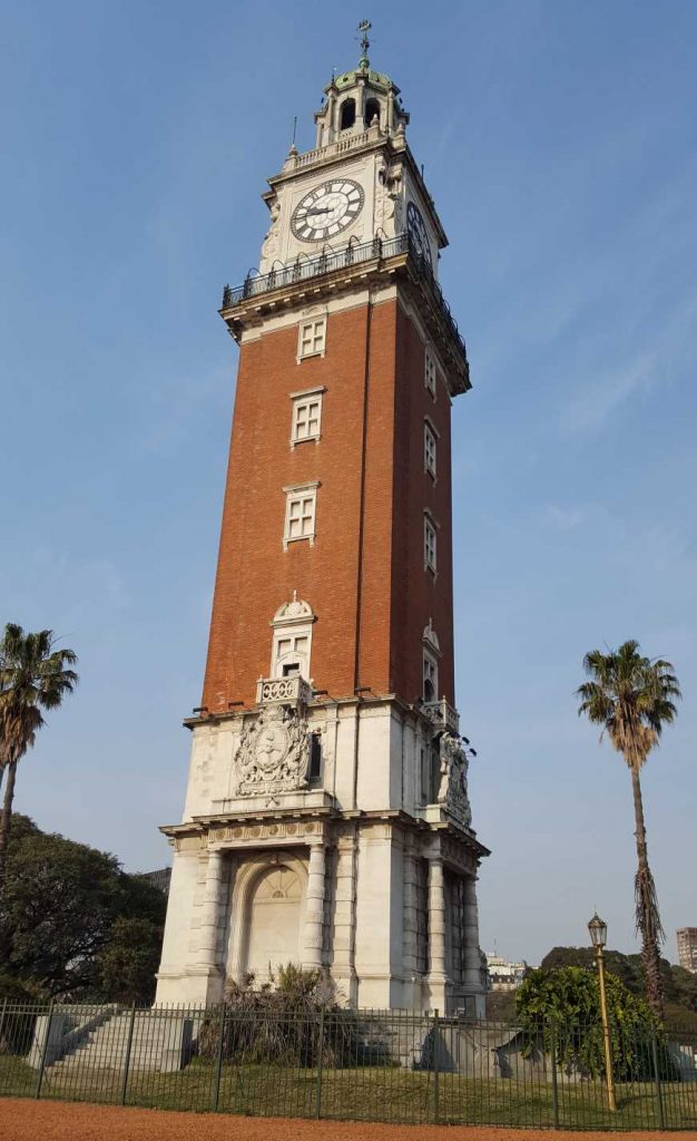 Torre Monumental em comemoração ao centenário da independência da Argentina