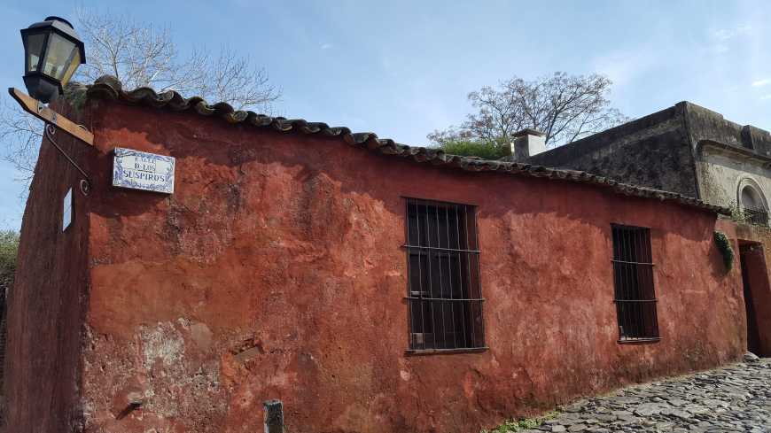 Calle de los Suspiros e suas lendas em Colonia del Sacramento, Uruguai