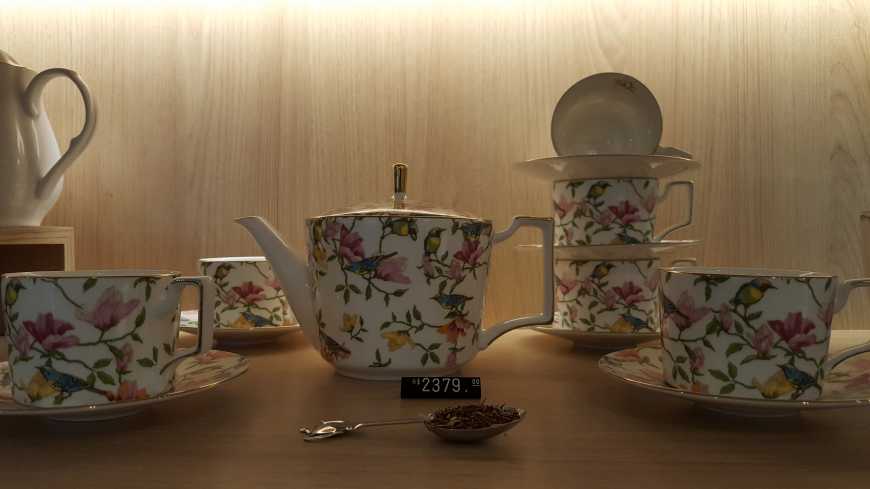 Lindas porcelanas da casa de chá talchá