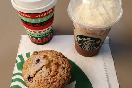 Chocomenta Mocha e Frappuccino no menu especial de Natal do Starbucks