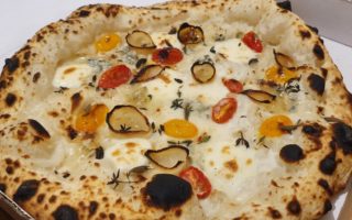 Gongonzola dolce, a melhor pizza da IZA Padaria Artesanal!