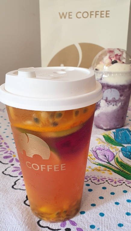 Refrescante Fruit Tea Mix e Blueberry Shake Shake da We Coffee!