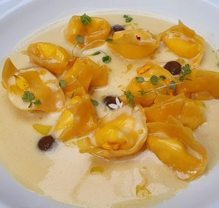 Maravilhoso Agnolotti Cabra | Limão Confit | Mel | Alho Negro do Nelita!