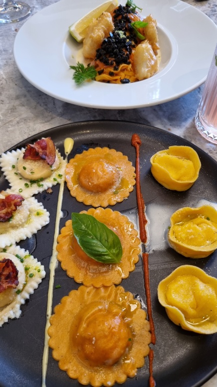 Fotogênico Ravioli Gricia, Cacio Pepe e Carbonara!