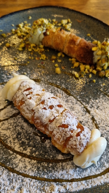 Cannoli Manarillo e Cannoli Pistacchio