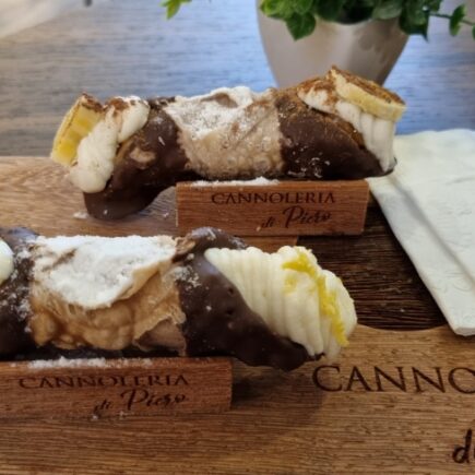 Cannoleria di Piero, uma lojinha especializada em cannoli!