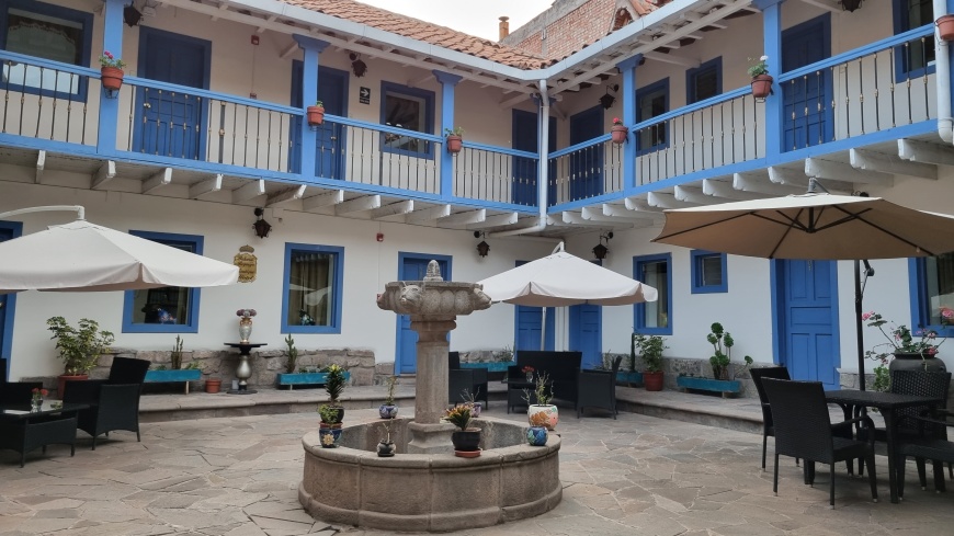 Cada portinha de Cusco nos leva a um lugar mais do que especial - a caminho de Chicha