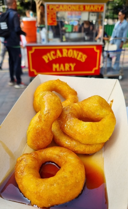 Rota Netflix: deliciosos Picarones Mary no Parque John F. Kennedy em Lima