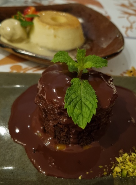 Sachertorte, a versão da casa da famosa torta de chocolate com damasco austríaca