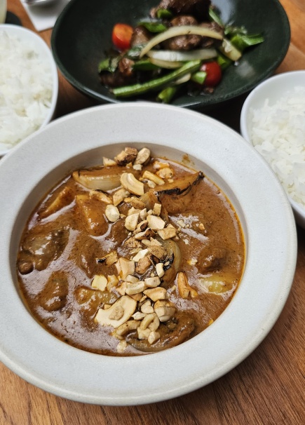 Massaman Neua: o clássico curry tailndês!