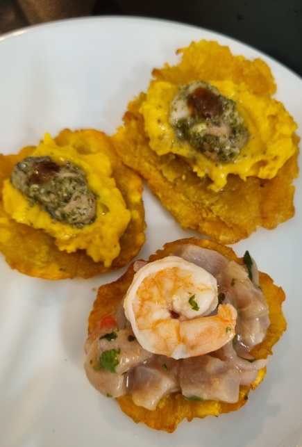 Aracataquinho e Patacon Ostra Vatapá, entradinhas do Restaurant Week