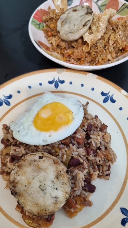 Lechona e Calenta o Pais, a versão colombiana do nosso Baião de Dois, algumas das opções de principais do Macondo Raízes Colombianas no Restaurant Week